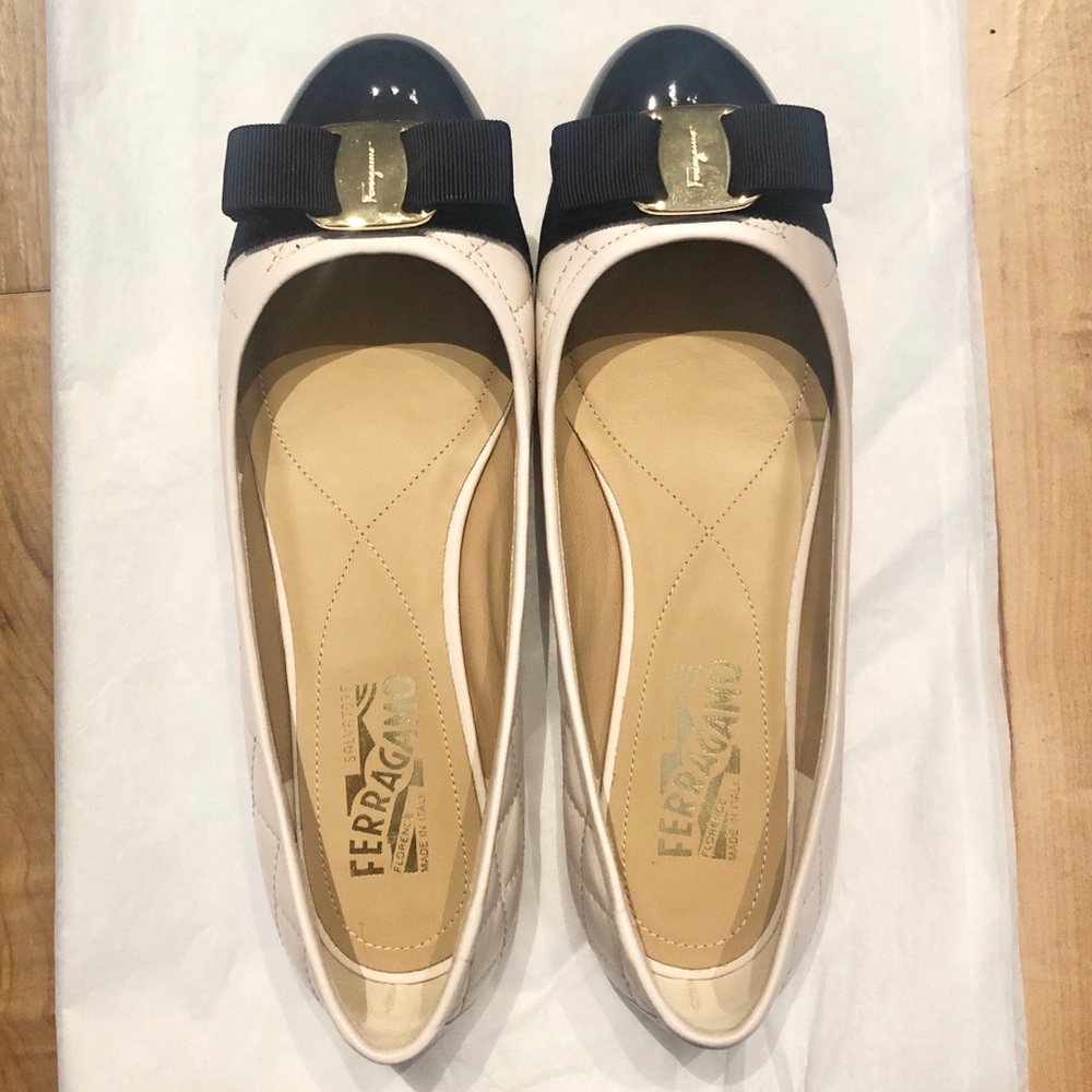NEW Salvatore Ferragamo Varina Quilted Flats